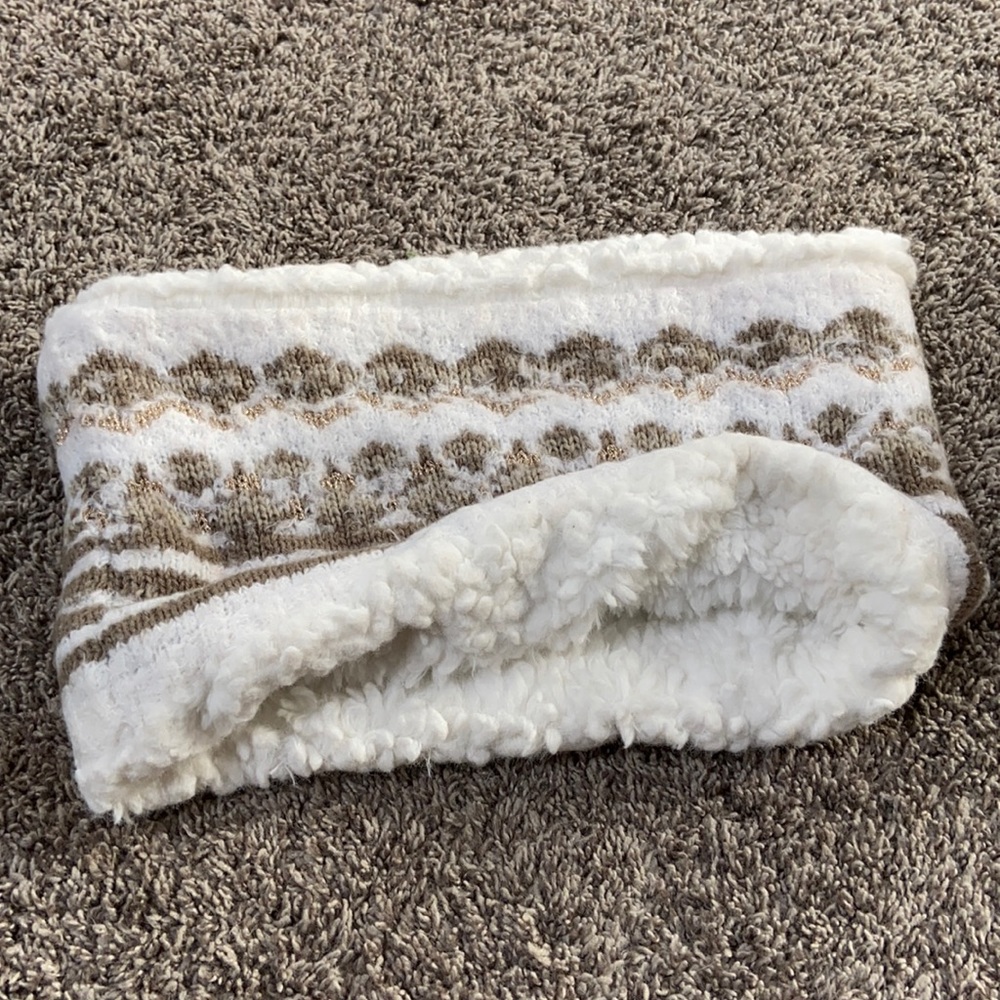 Cowl scarfs Sonoma brand